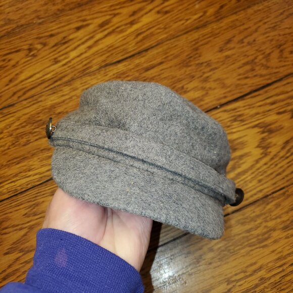 Women's Newport News Gray, Wool/Viscose Captain Hat, one size, Excellent Con! - Picture 2 of 5